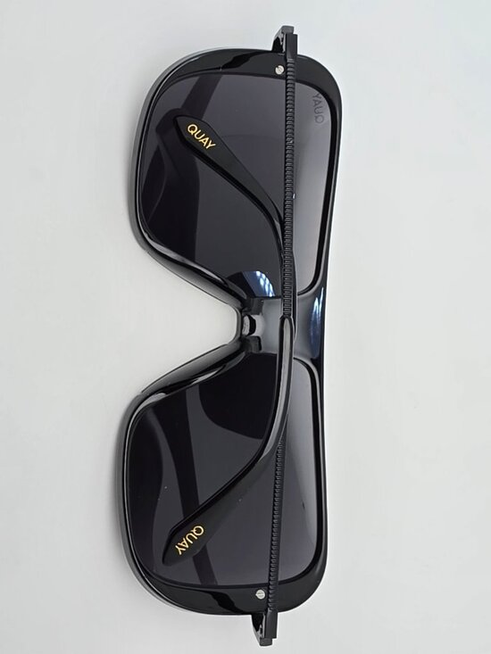 Quay Australia Take A Number Black Frame Polarized Smoke Lens Shield Sunglasses main image 4